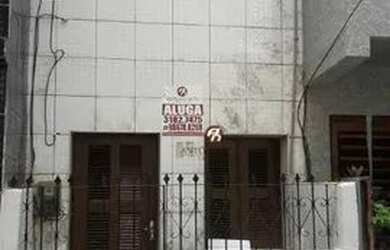 Imagem: A casa possui 2 Dormitórios, 2 Banheiros, 70m² de Área e