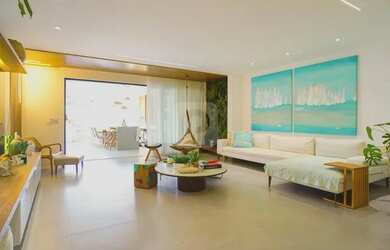 Imagem: A casa em condomínio à venda possui 5 Dormitórios, 5 Banheiros