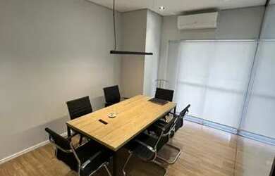 Imagem: O depósito à venda possui 1 Vaga na garagem e 40m² de Área