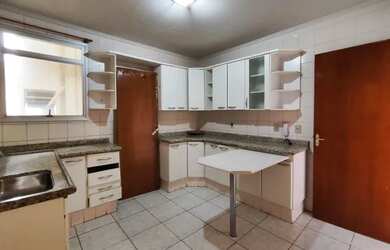 Imagem: O apartamento possui 3 Dormitórios, 2 Banheiros, 1 Vaga na