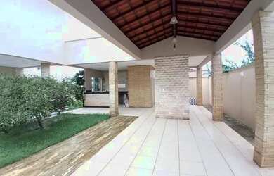 Imagem: A casa em condomínio possui 5 Dormitórios, 5 Banheiros, 5