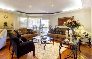 Imagem: O apartamento possui 3 Dormitórios, 5 Banheiros, 3 Vagas na