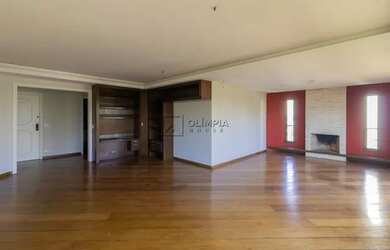 Imagem: O apartamento possui 4 Dormitórios, 3 Banheiros, 4 Vagas na