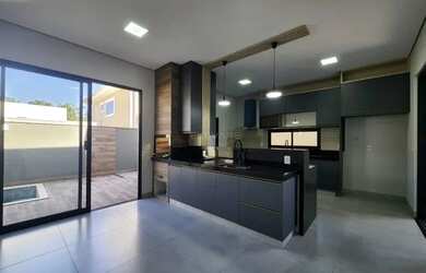 Imagem: A casa em condomínio possui 3 Dormitórios, 5 Banheiros, 4