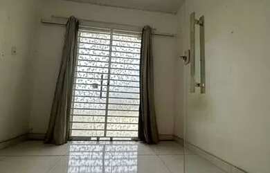 Imagem: A casa possui 3 Dormitórios, 2 Banheiros, 1 Vaga na garagem