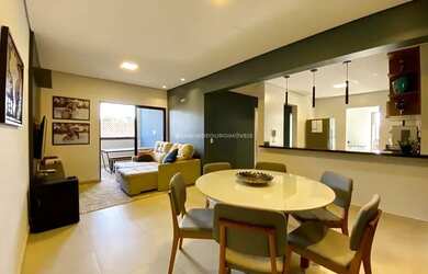 Imagem: O apartamento possui 2 Dormitórios, 2 Banheiros, 2 Vagas na