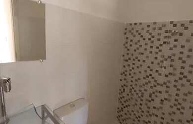 Imagem: A kitnet possui 1 Dormitório e 1 Banheiro e está localizado