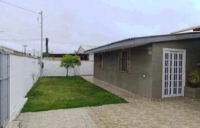 Imagem: A casa possui 2 Dormitórios, 1 Banheiro, 64m² de Área e