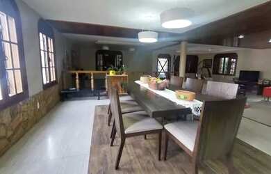 Imagem: Casa de rua / Residencial / Bom Clima