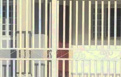 Imagem: A casa possui 2 Dormitórios, 2 Banheiros, 1 Vaga na garagem