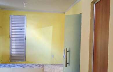 Imagem: A casa possui 2 Dormitórios, 1 Banheiro, 25m² de Área e