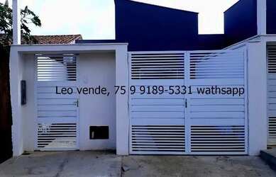 Imagem: A casa possui 3 Dormitórios, 2 Banheiros e 2 Vagas na garagem