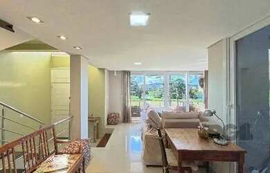 Imagem 12: Casa em Porto Alegre, no bairro Hípica, com 3 dormitório s , e 3 banheiros,...