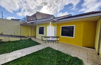 Imagem: A casa possui 3 Dormitórios, 2 Banheiros, 2 Vagas na garagem