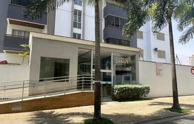 Imagem: O apartamento possui 4 Dormitórios, 3 Banheiros, 2 Vagas na