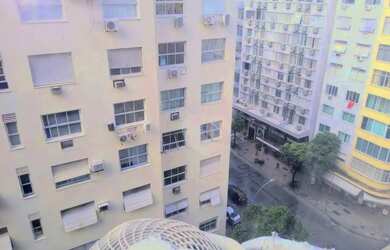 Imagem: O depósito possui 1 Vaga na garagem e 40m² de Área e está