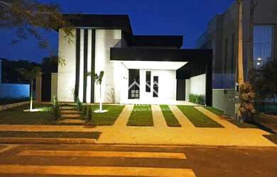 Imagem: A casa em condomínio possui 3 Dormitórios, 5 Banheiros, 4