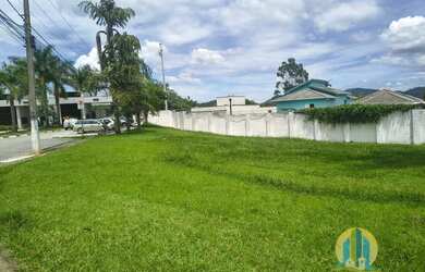 Imagem: O terreno possui 330m² de Área e está localizado em Suru