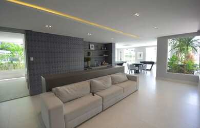 Imagem: O apartamento possui 2 Dormitórios, 2 Banheiros, 2 Vagas na