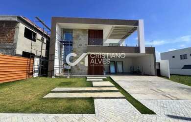 Imagem: A casa em condomínio possui 4 Dormitórios, 5 Banheiros, 4