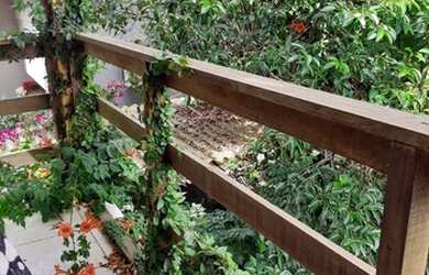 Imagem: A casa possui 3 Dormitórios, 2 Banheiros, 3 Vagas na garagem