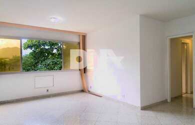 Imagem 2: Ipanema e Lagoa quatro quartos com vista livre e vaga na escritura