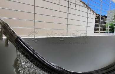 Imagem: O apartamento possui 3 Dormitórios, 1 Banheiro, 1 Vaga na garagem