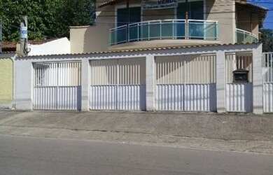 Imagem: A casa possui 2 Dormitórios, 2 Banheiros, 1 Vaga na garagem