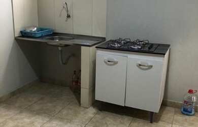 Imagem: A kitnet possui 1 Dormitório e 1 Banheiro e está localizado