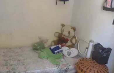 Imagem: A casa possui 2 Dormitórios e 1 Banheiro e está localizado