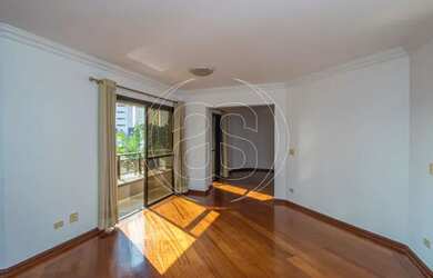 Imagem: O apartamento possui 3 Dormitórios, 5 Banheiros, 2 Vagas na