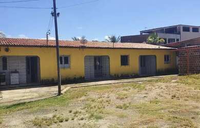 Imagem: A casa possui 5 Dormitórios, 3 Banheiros, 5 Vagas na garagem