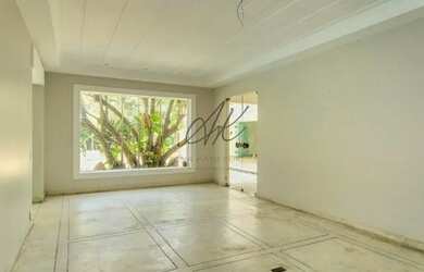 Imagem 12: Casa no Jardim Europa. Piscina, Guarda roupa, Lareirae4 Vagas na garagem