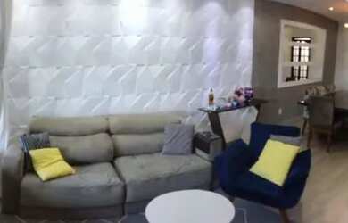 Imagem: A casa possui 3 Dormitórios, 3 Banheiros, 4 Vagas na garagem