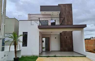 Imagem: A casa em condomínio possui 3 Dormitórios, 2 Banheiros, 2