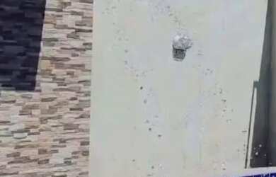 Imagem: A casa possui 4 Dormitórios, 2 Vagas na garagem e está localizado