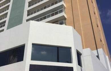 Imagem: O apartamento possui 4 Dormitórios, 3 Banheiros, 3 Vagas na