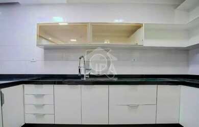 Imagem: A casa para alugar possui 3 Dormitórios, 4 Banheiros, 5 Vagas