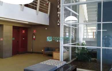 Imagem: O apartamento possui 1 Dormitório, 1 Banheiro, 1 Vaga na garagem