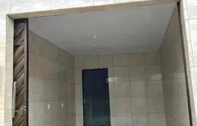 Imagem: A casa possui 2 Dormitórios, 1 Banheiro, 1 Vaga na garagem