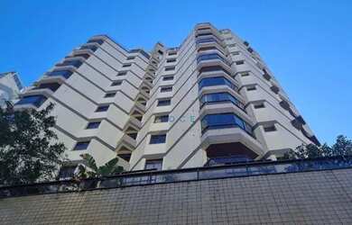 Imagem: O apartamento possui 4 Dormitórios, 3 Banheiros, 2 Vagas na