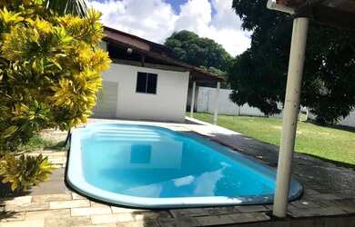 Imagem: A casa possui 3 Dormitórios, 4 Vagas na garagem e está localizado