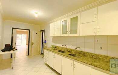 Imagem: O apartamento possui 3 Dormitórios, 4 Banheiros, 1 Vaga na