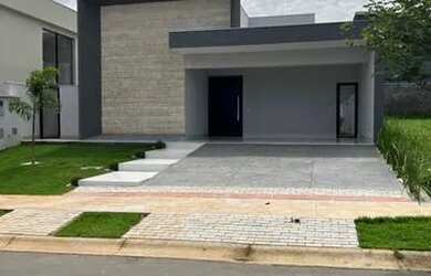 Imagem: A casa em condomínio possui 3 Dormitórios, 4 Banheiros, 4