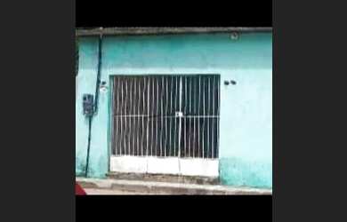 Imagem: A casa possui 2 Dormitórios, 2 Banheiros e está localizado