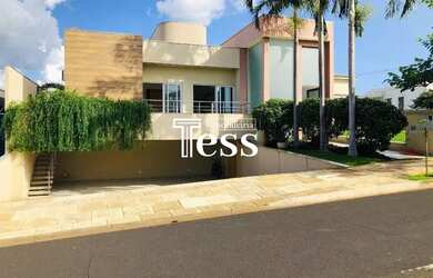 Imagem: A casa em condomínio possui 3 Dormitórios, 5 Banheiros, 5