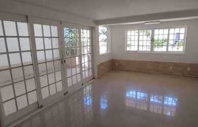 Imagem 8: Casa aluguel venda. Piscina, Varanda, Área de serviçoe400m² de Área