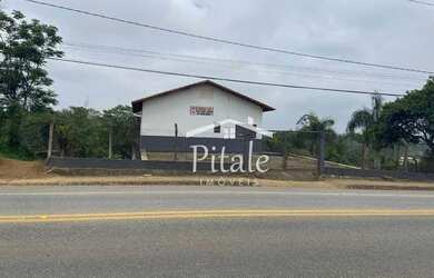 Imagem: O depósito possui 5 Vagas na garagem, 750m² de Área e está