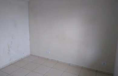 Imagem: A casa possui 1 Dormitório, 1 Banheiro e está localizado