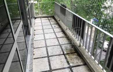 Imagem: O apartamento possui 5 Dormitórios, 5 Banheiros, 3 Vagas na